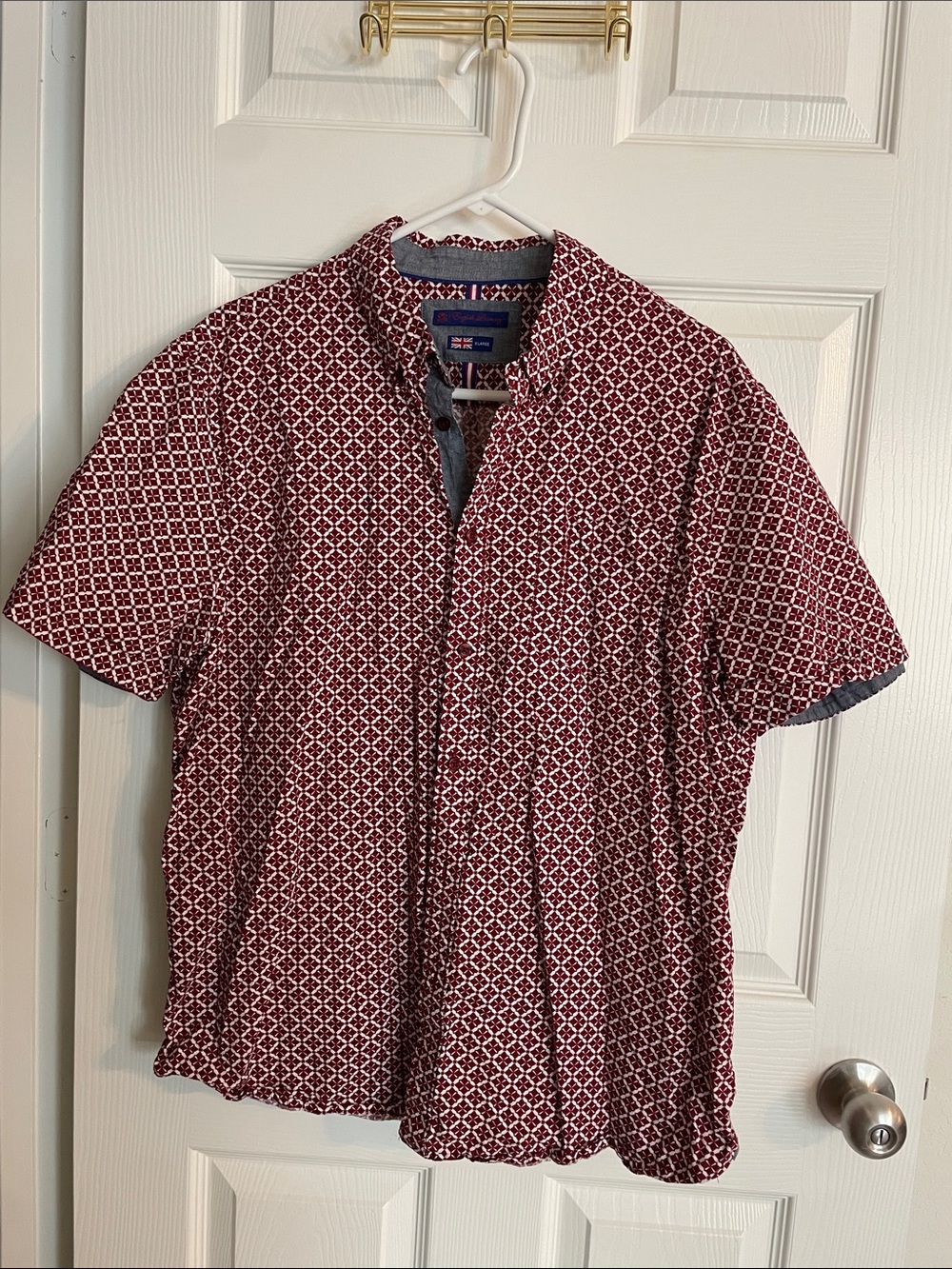 English Laundry Short-Sleeve Geometric Button-Down in Burgundy and White